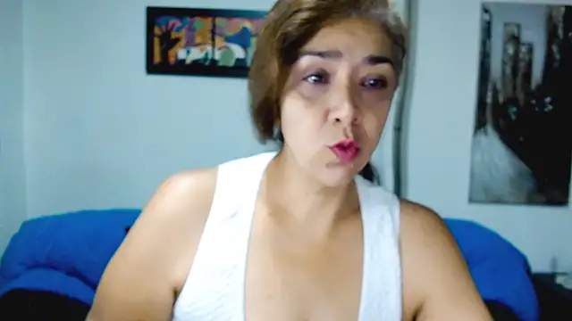 sarethdeivy  online show from 11/28/25, 09:12