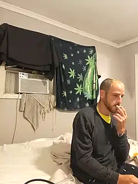 Snapshot of 5g4ever chatting on 10/26/25, 09:15 5g4ever online show from 10/26/25, 09:15