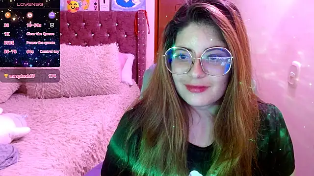 Snapshot of Azamy-12 chatting on 01/14/25, 01:15 Azamy-12 online show from 01/14/25, 01:15