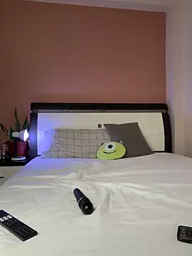 Snapshot of SOFIASWEETSECRETT chatting on 11/27/25, 11:12 SOFIASWEETSECRETT online show from 11/27/25, 11:12