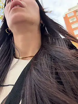 Snapshot of SOFIASWEETSECRETT chatting on 12/05/25, 09:18 SOFIASWEETSECRETT online show from 12/05/25, 09:18