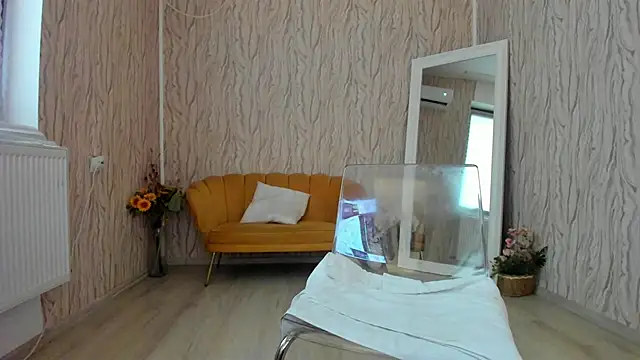 AishaRouhi online show from 01/27/25, 06:19