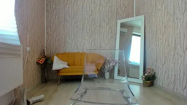 AishaRouhi online show from 02/19/25, 09:39