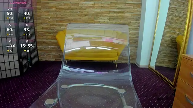 AishaRouhi online show from 10/04/25, 05:49