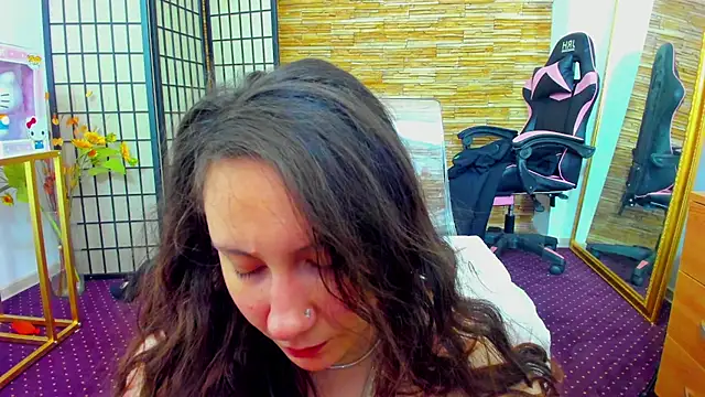 AishaRouhi online show from 01/06/26, 05:22