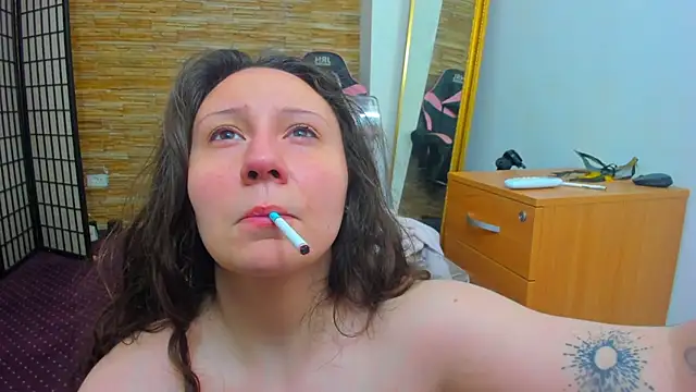 AishaRouhi online show from 02/17/26, 05:04