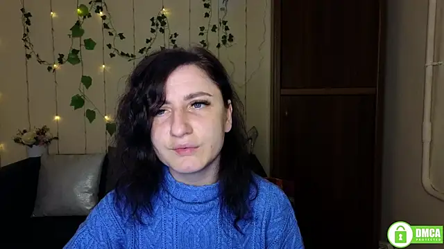 Muse kitty jenia online show from 10/31/25, 06:20