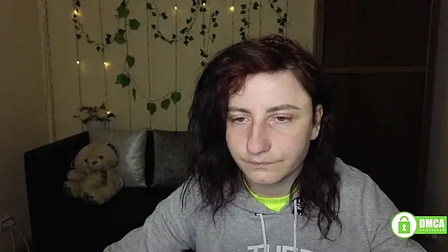 Muse kitty jenia online show from 04/08/26, 05:24