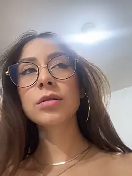 Snapshot of juanasnz99 chatting on 02/10/25, 03:57 juanasnz99 online show from 02/10/25, 03:57