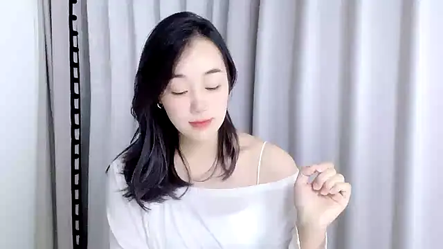 cloud8822 online show from 11/12/25, 02:50