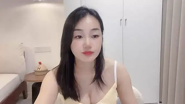 cloud8822 online show from 06/18/26, 01:48