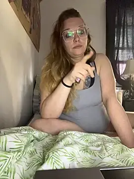 Lalalynn online show from 11/06/25, 05:25