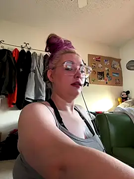 Lalalynn online show from 12/04/25, 03:32