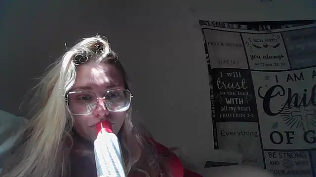 Lalalynn online show from 04/21/26, 08:34