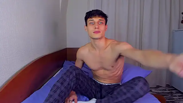 Kent Ross online show from 09/17/25, 06:20