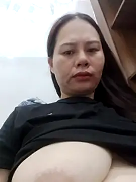 Snapshot of Baby-ladyass20 chatting on 05/27/26, 01:57 Baby-ladyass20 online show from 05/27/26, 01:57