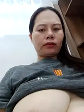 Snapshot of Baby-ladyass20 chatting on 06/05/26, 01:45 Baby-ladyass20 online show from 06/05/26, 01:45