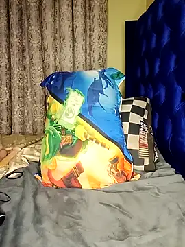 Queenshaz01 online show from 02/15/25, 10:42