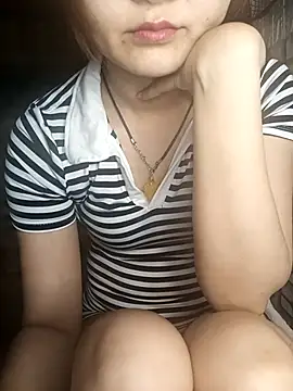 Snapshot of Girl20sexy chatting on 02/19/25, 04:22 Girl20sexy online show from 02/19/25, 04:22