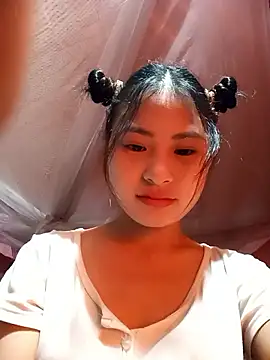 trieungoclnt online show from 12/23/25, 04:21