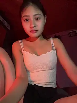 trieungoclnt online show from 02/05/26, 07:18