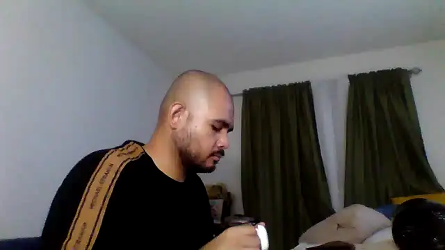 JooveyRose online show from 11/15/25, 01:51