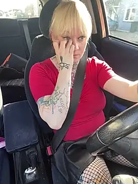 poussichienne online show from 03/04/25, 02:53