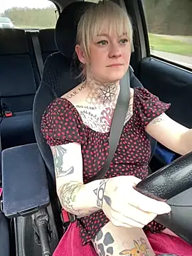 poussichienne online show from 03/21/25, 04:07