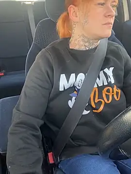 poussichienne online show from 03/24/26, 11:48