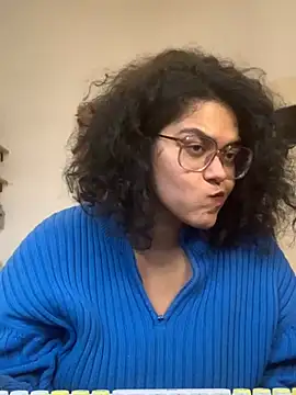 Curvydesifromgermany online show from 01/28/25, 02:42