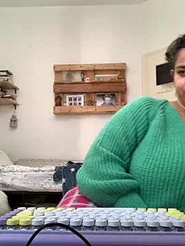 Curvydesifromgermany online show from 09/15/25, 09:42