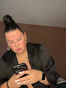 xlinastarrx online show from 04/15/26, 05:47