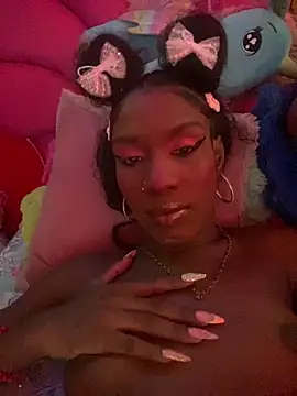 Snapshot of Dulcee_kandy chatting on 09/27/25, 12:43 Dulcee kandy online show from 09/27/25, 12:43