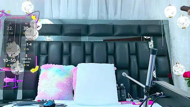 AuraRoss online show from 10/16/25, 07:04