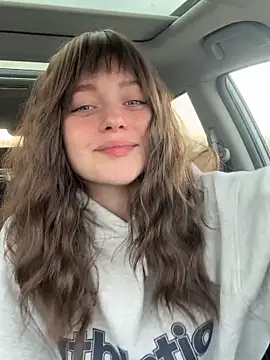 Emilia0 0 7 online show from 03/21/26, 02:31