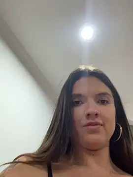 Snapshot of annavi_ chatting on 06/29/26, 12:50 annavi online show from 06/29/26, 12:50