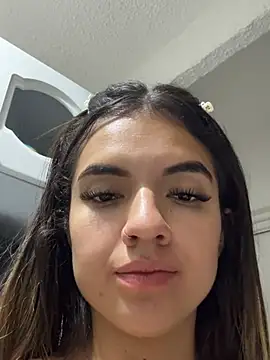 Snapshot of annavi_ chatting on 07/16/26, 12:16 annavi online show from 07/16/26, 12:16