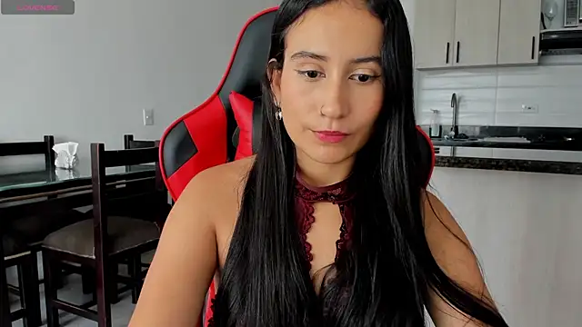 Snapshot of Kira_Gonzales_ chatting on 02/07/25, 03:19 Kira Gonzales online show from 02/07/25, 03:19