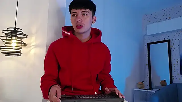 Steev Novoa online show from 03/05/25, 10:55