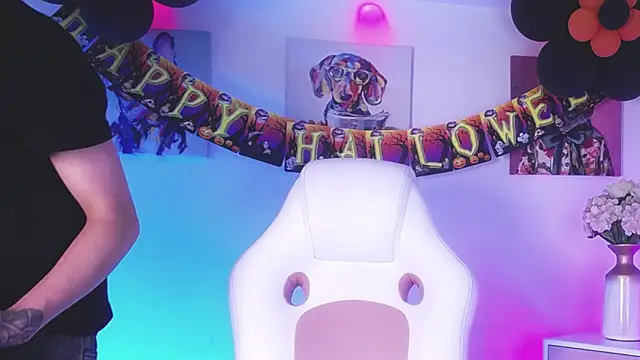 Steev Novoa online show from 10/17/25, 09:17