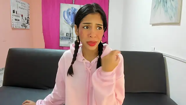 Snapshot of TOOKIOG chatting on 01/22/25, 07:45 TOOKIOG online show from 01/22/25, 07:45