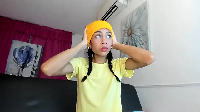 Snapshot of TOOKIOG chatting on 02/21/25, 06:26 TOOKIOG online show from 02/21/25, 06:26