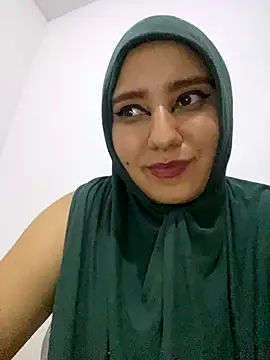 Snapshot of hannahayat chatting on 12/02/24, 04:42 hannahayat online show from 12/02/24, 04:42