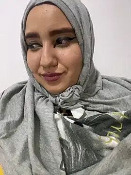 Snapshot of hannahayat chatting on 12/10/24, 01:32 hannahayat online show from 12/10/24, 01:32