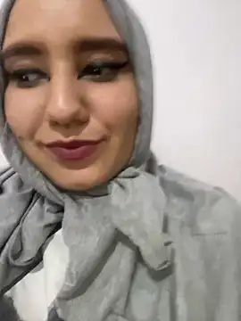 Snapshot of hannahayat chatting on 12/10/24, 11:19 hannahayat online show from 12/10/24, 11:19