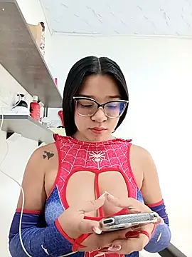 -VICKKY online show from 10/02/25, 01:40