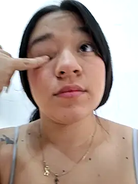 -VICKKY online show from 04/22/26, 02:07