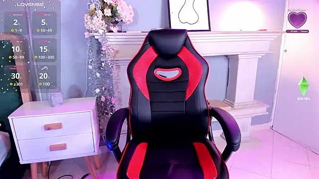 Snapshot of tiffany_becker chatting on 03/07/25, 08:44 tiffany becker online show from 03/07/25, 08:44