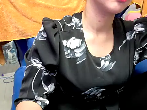 Cherry 6969 online show from 10/06/25, 03:15