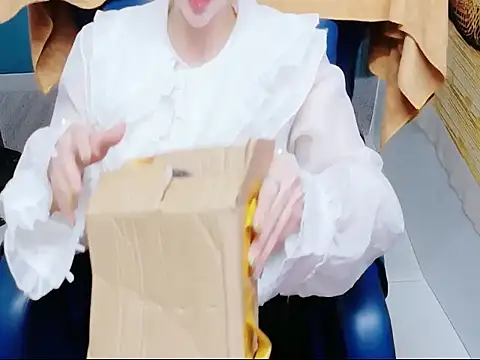 Cherry 6969 online show from 04/18/26, 01:48